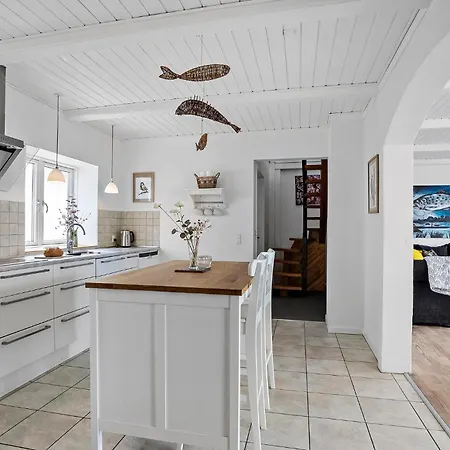 Beautiful In With House Sea View Сasa de vacaciones
